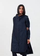 Load image into Gallery viewer, Wett Coat
